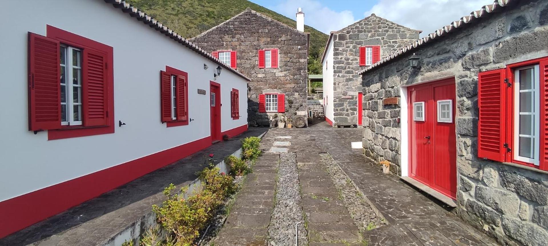 Casal Do Vulcao Guest House Capelo Exterior photo